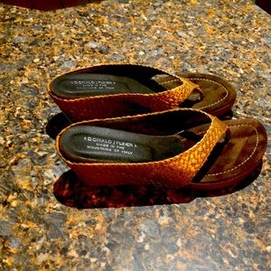 Donald j PLiner  SANDLES